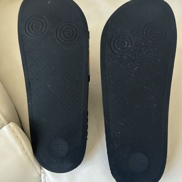 Men’s Gucci slides size 7 or fit women’s 9-10 - Picture 4 of 7